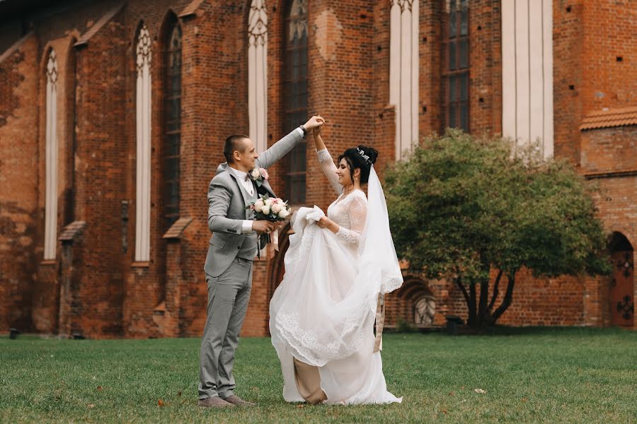 Fotografo di matrimoni Anna Kapitan (anykapitan). Foto del 15 ottobre 2022