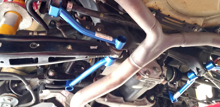 WRX STIのWRX STI・S207に関するカスタム事例の投稿画像5枚目