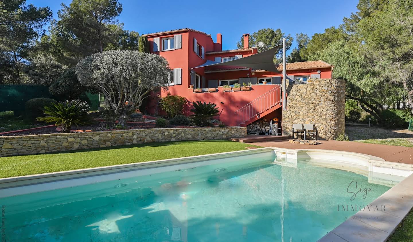 House with pool and terrace Bandol