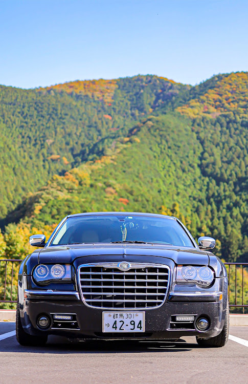 300C セダンの紅葉・ドライブに関するカスタム事例の投稿画像1枚目