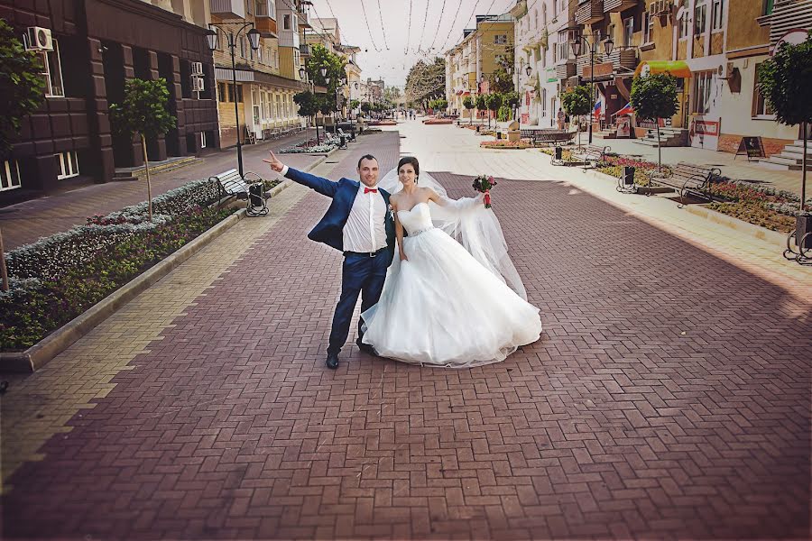 Fotógrafo de casamento Vladimir Kartavenko (kartavenko). Foto de 26 de janeiro 2016