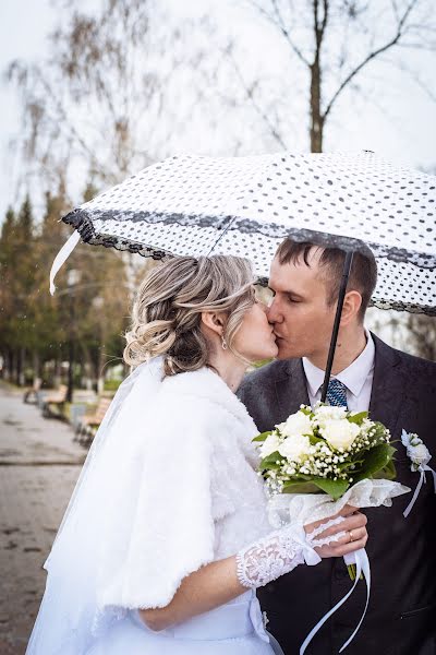 Fotógrafo de casamento Vadim Bakhtgareev (vadim7). Foto de 24 de maio 2016