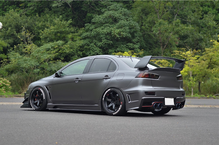 ランサーエボリューションのDIY・STI・ALEX・ワンオフ・FRPに関するカスタム事例の投稿画像5枚目