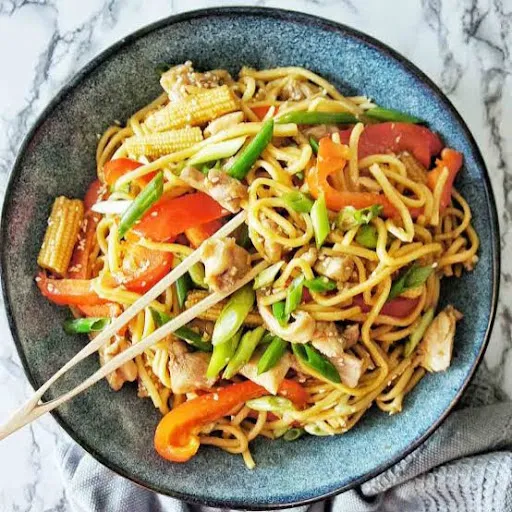 Chicken Hakka Noodles