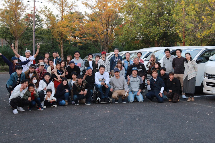 ハイエースバンのオフ会に関するカスタム事例の投稿画像3枚目