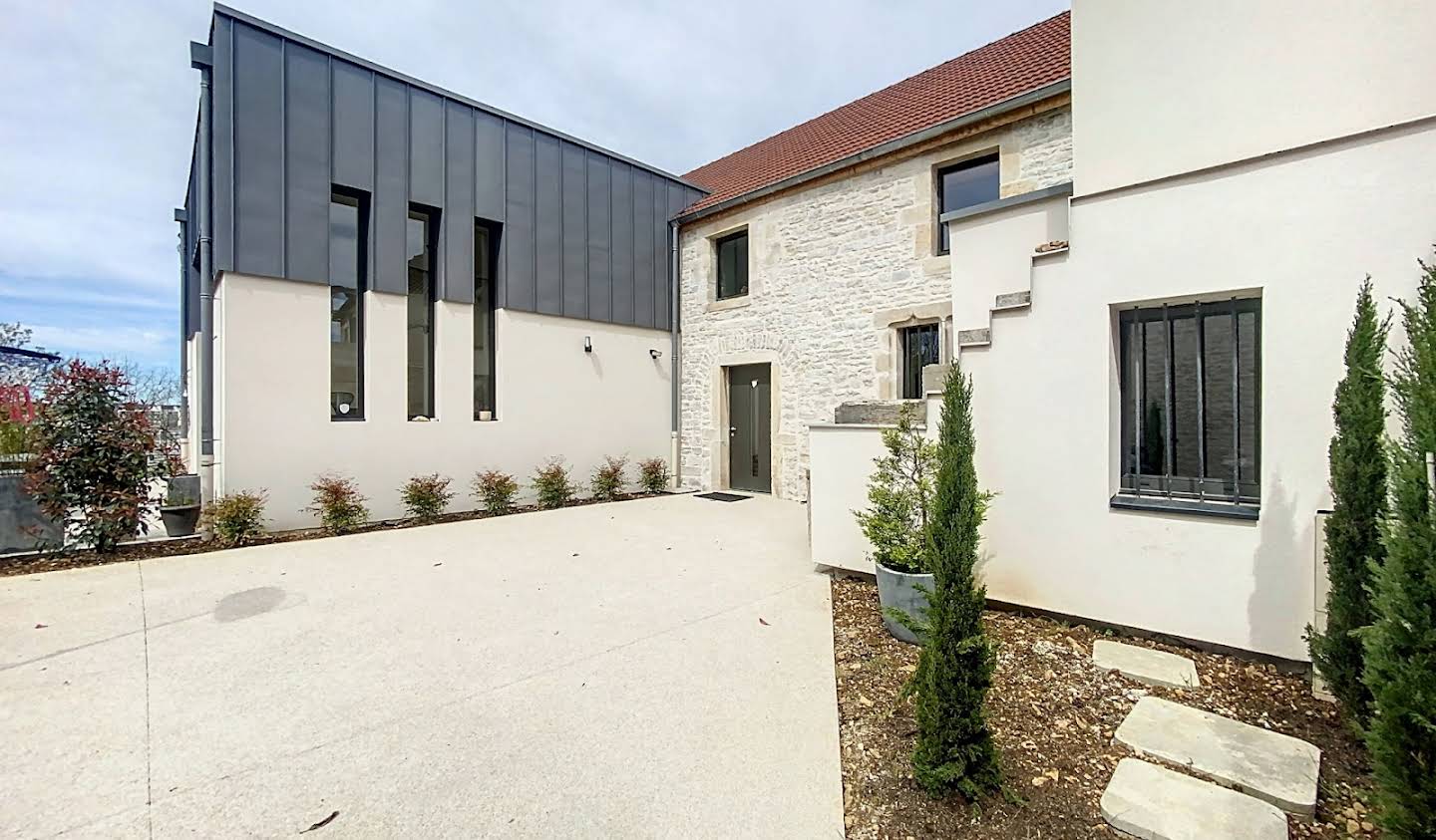 Maison avec terrasse Talant