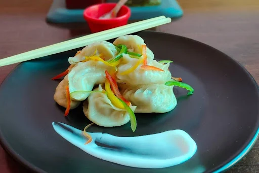 Chicken Steamed Momos [10 Pieces]