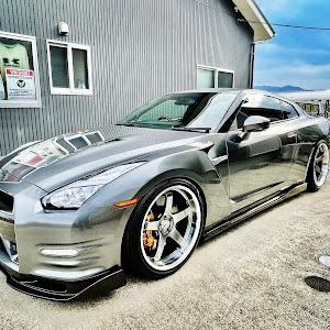 NISSAN GT-R R35