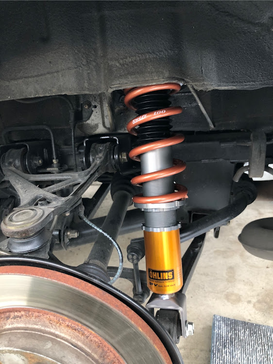 S2000のS2000・自宅でサス交換・ohlins・リフトほしいに関するカスタム事例の投稿画像7枚目