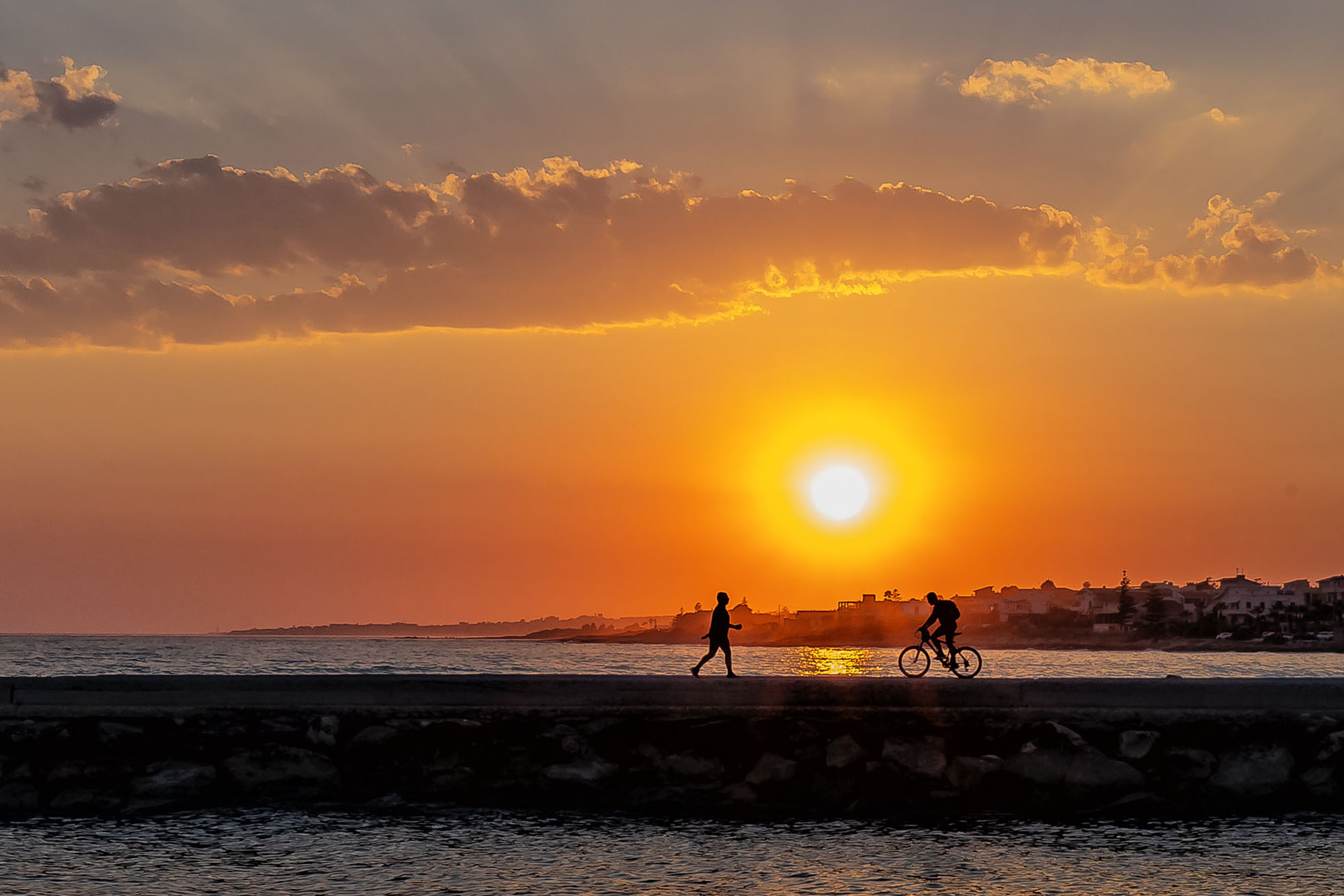 Sun set's sport di Lunnad