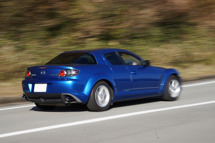 RX-8のマフラーカッターに関するカスタム事例の投稿画像4枚目