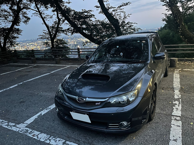 インプレッサ WRX STIの有給休暇・金山・暑いの大嫌いに関するカスタム事例の投稿画像1枚目