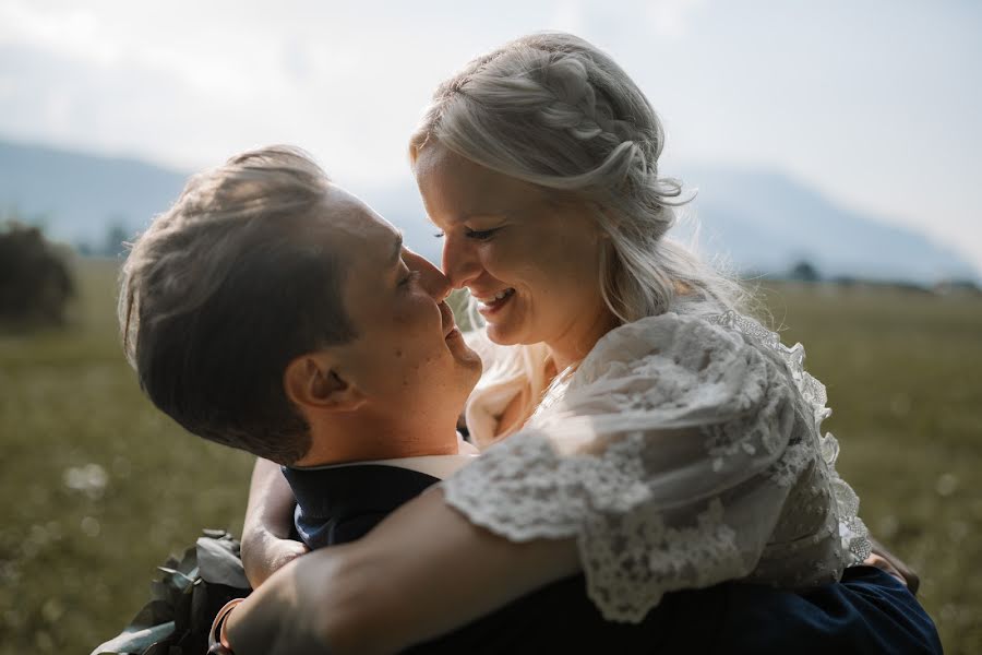 Hochzeitsfotograf Melanie Van Eikeren (mellive). Foto vom 10. Februar 2022