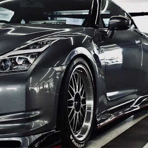 NISSAN GT-R R35