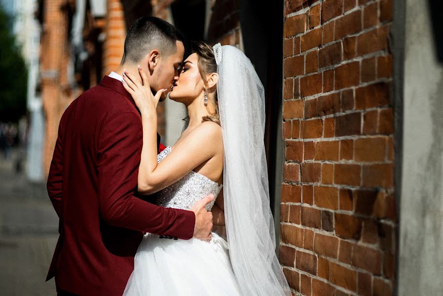 Fotógrafo de casamento Denis Gilev (gilevda). Foto de 11 de dezembro 2019