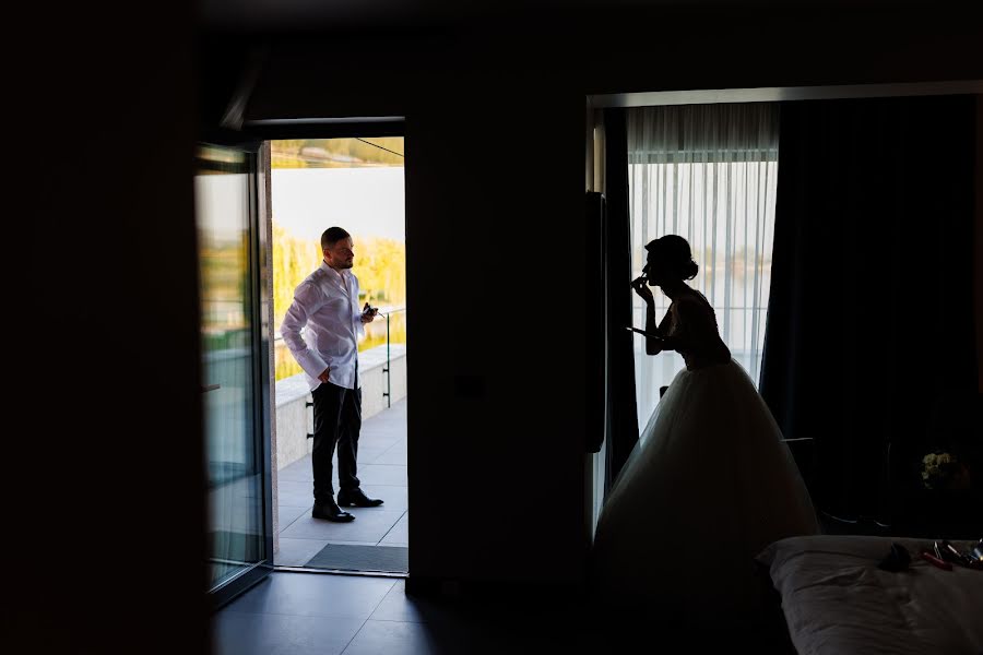 Esküvői fotós Catalin Grumezescu (photoeventsbacau). Készítés ideje: 2023 augusztus 28.
