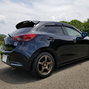 MAZDA2 DJLFS