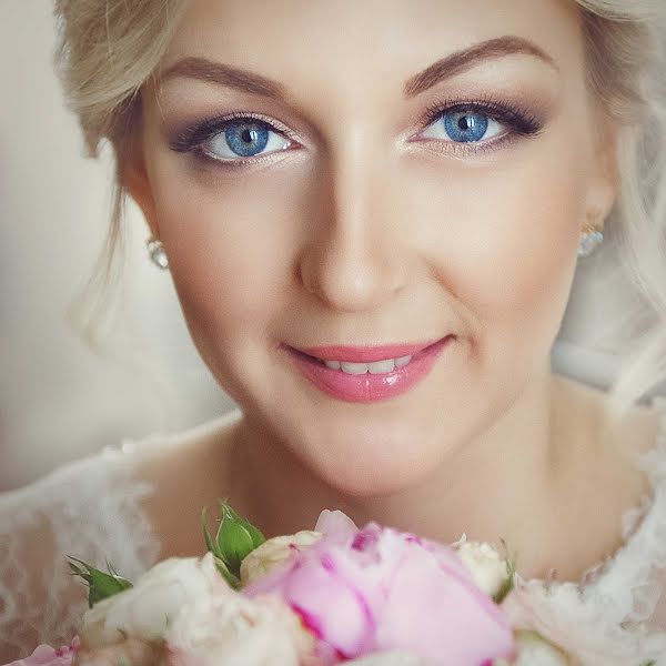 Wedding photographer Oksana Sur (oksanasur). Photo of 9 April 2020