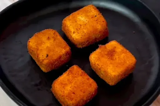 Cheesey Stuffed Squares [4 Pieces]