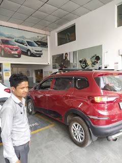 Kamal Singh at Renault Workshop, Nehru Nagar,  photos