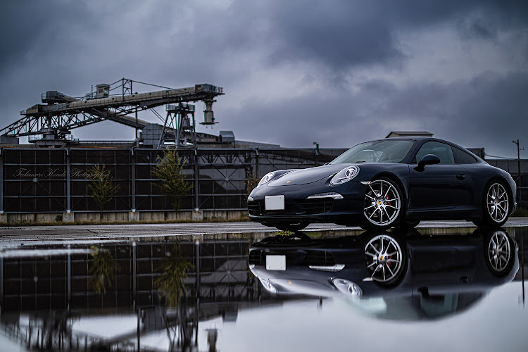 911 クーペの911・991・水たまり・リフレクションに関するカスタム事例の投稿画像1枚目