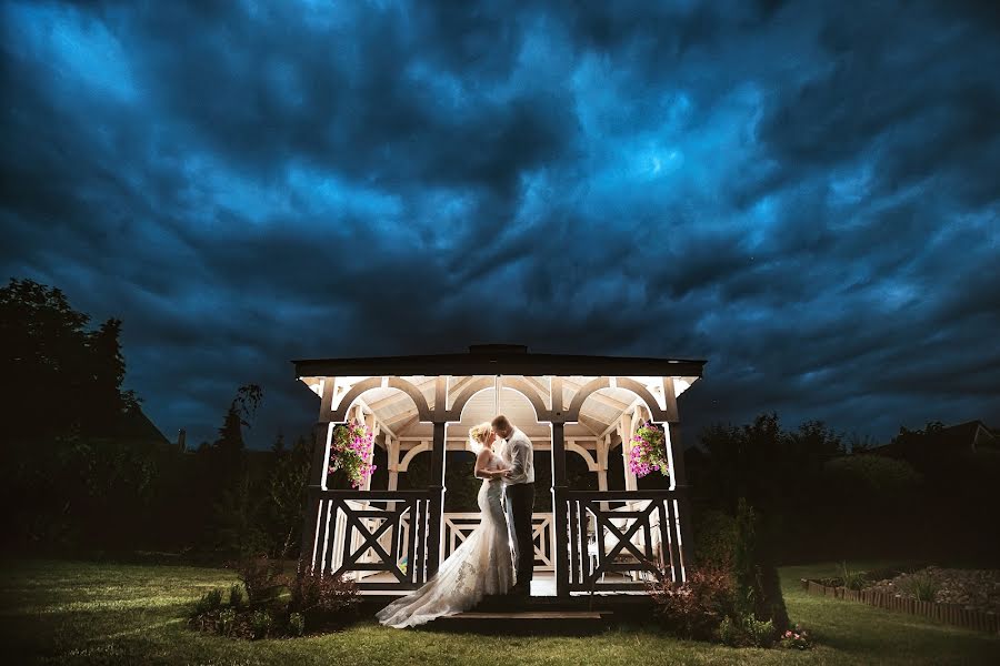 Esküvői fotós Marcin Szwarc (szwarcfotografia). Készítés ideje: 2018 július 13.