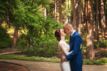 Fotógrafo de casamento Sofya Denisyuk (chilistudio). Foto de 28 de novembro 2015