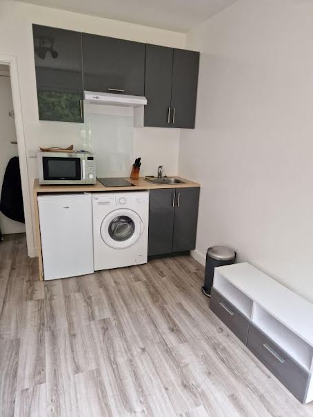 Location  appartement 1 pièce 15 m² à Nogent-sur-Marne (94130), 674 €