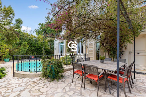 House with pool and terrace 3