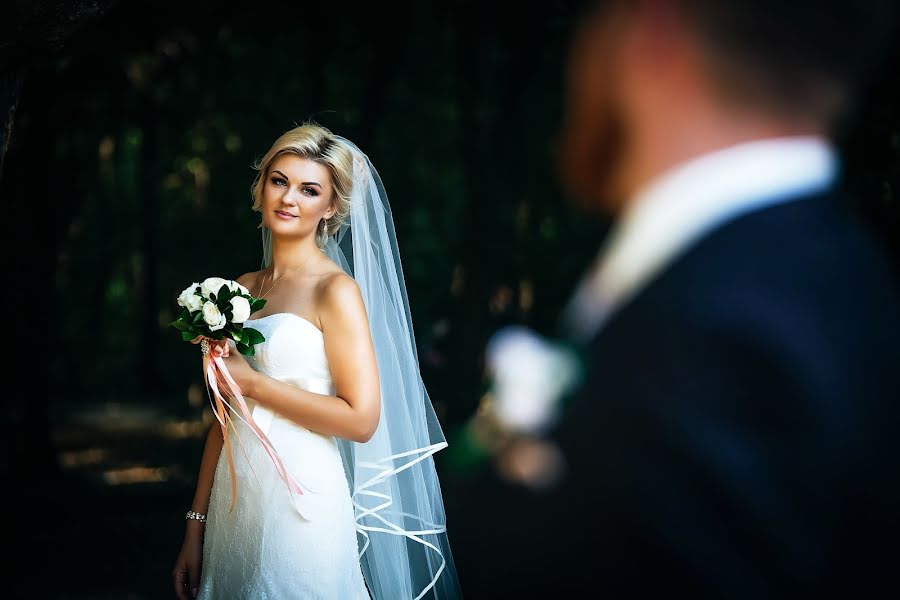 Fotografo di matrimoni Artem Kolomiec (colomba). Foto del 16 ottobre 2018