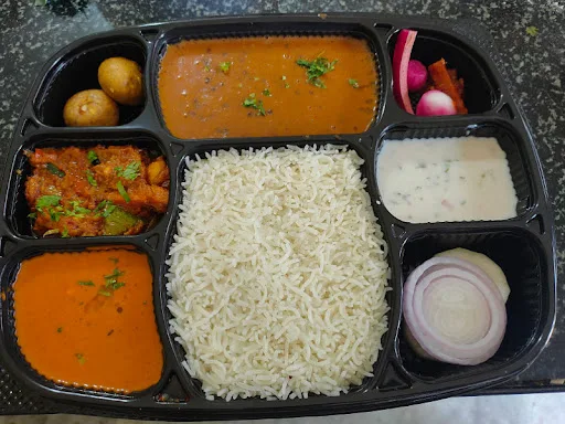 Deluxe Thali