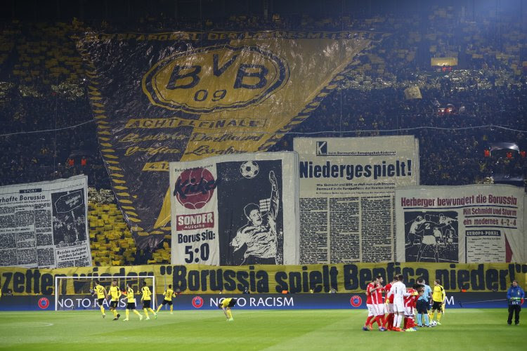 Die Gelbe Wand ziet hoe Dortmund over Benfica walst dankzij hattrick van Aubameyang