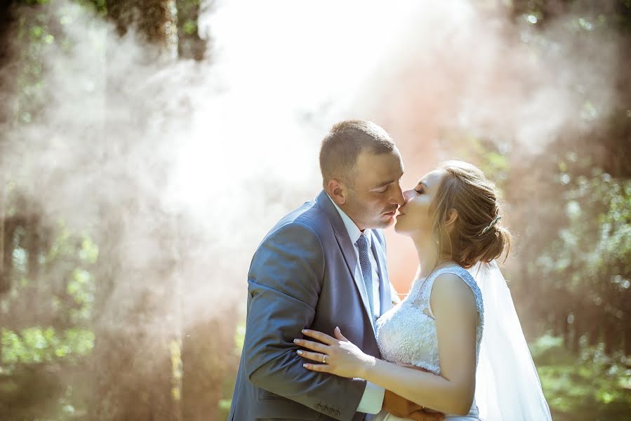 Fotografo di matrimoni Alla Zasinec (zay-foto). Foto del 3 giugno 2018