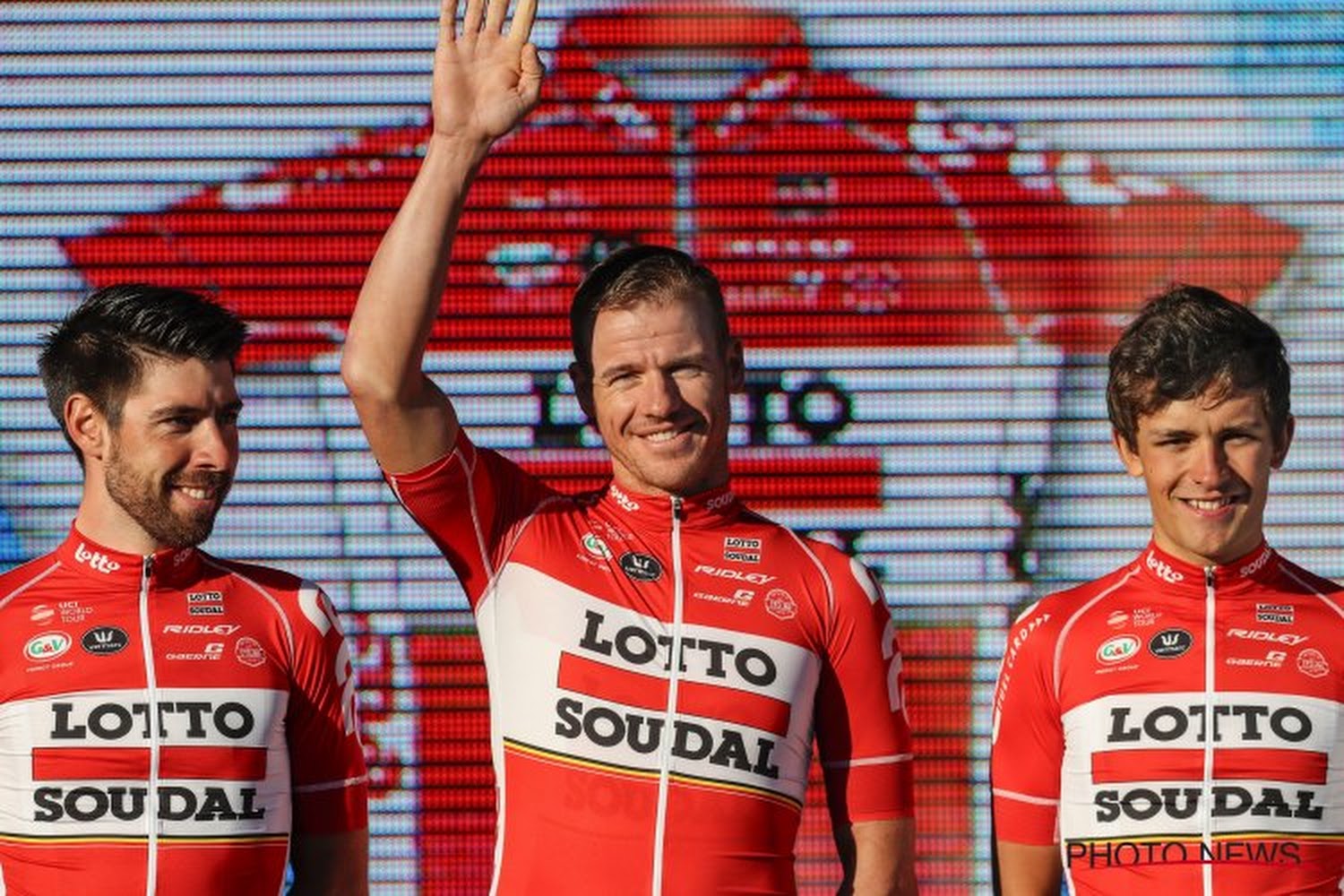 Lotto wil reeks in Giro niet beëindigen, breuk of barst in pols | Wielerkrant.be