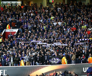 Deze opvallende gast daagde woensdagmiddag op tijdens de Youth League-ontmoeting tussen Anderlecht en PSG