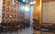 Kukuti Cafe & Restaurant photo 2