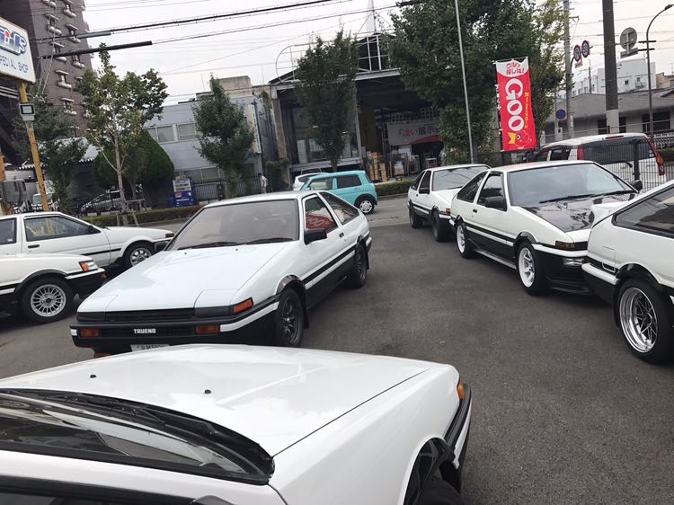 カローラレビンの86専門店行ってきましたに関するカスタム事例の投稿画像1枚目