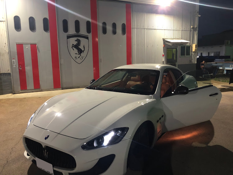 グラントゥーリズモの６月もよろしくお願いします・熱中症に気をつけて!!・洗車・カメカツに関するカスタム事例の投稿画像1枚目