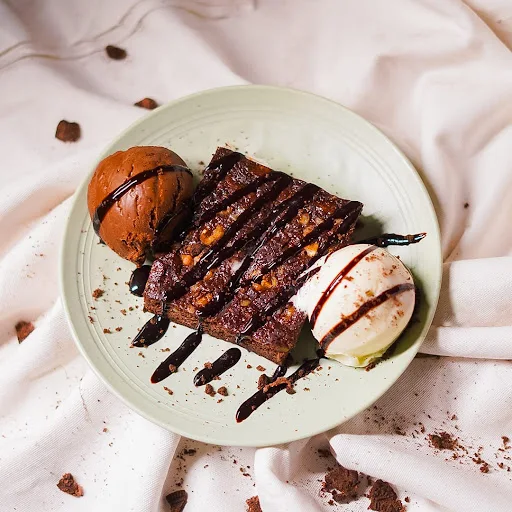 Walnut Brownie With Vanilla And Chocolate Ice Cream