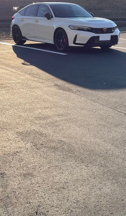 シビックタイプRのFL5で通勤・ビート車検・車両感覚が掴めず緊張・シビックデカいに関するカスタム事例の投稿画像1枚目