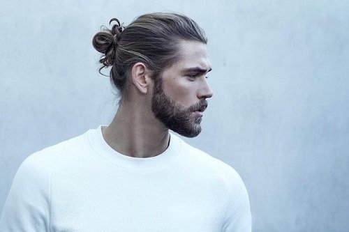 Kiểu tóc dài Man Bun cho nam