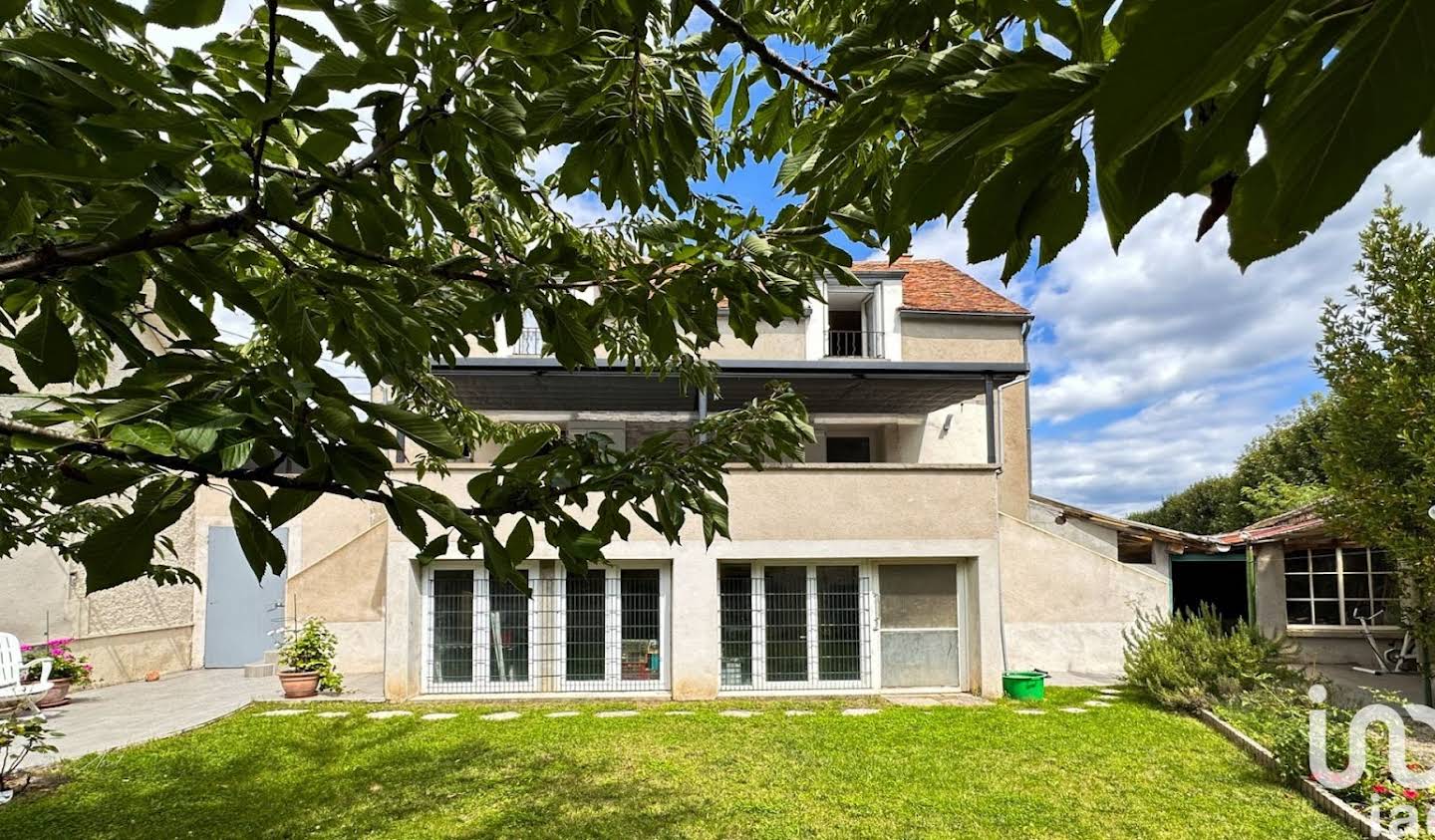 House with terrace Fontainebleau