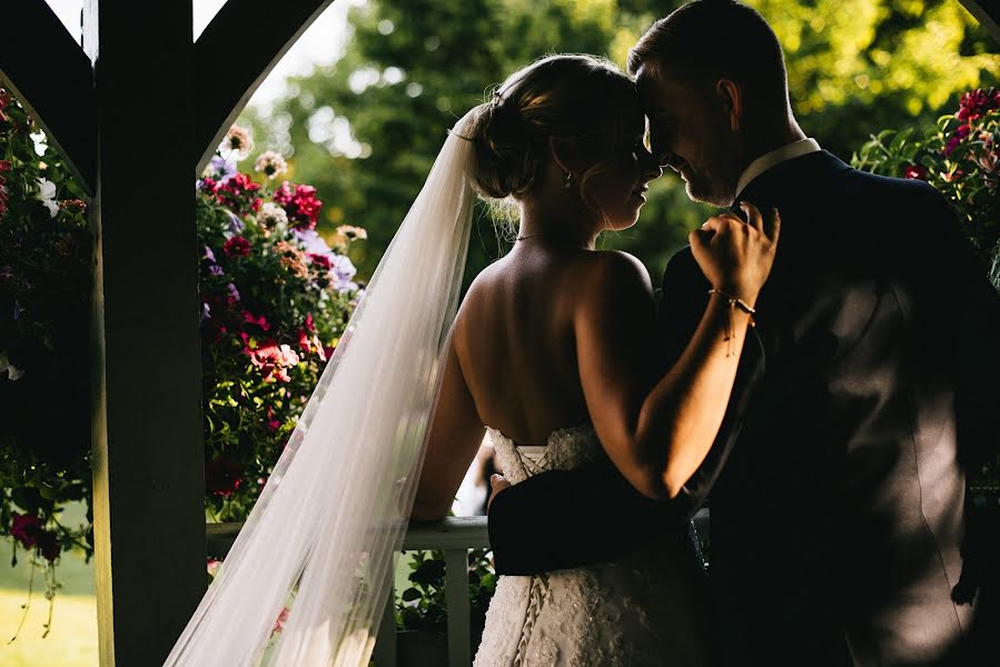 Wedding photographer Alex Tenters (alextentersphoto). Photo of 1 July 2019