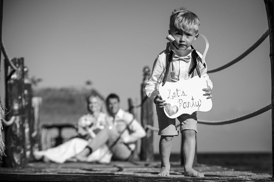 Fotografo di matrimoni Nestor Meneses (nestormeneses). Foto del 30 settembre 2014