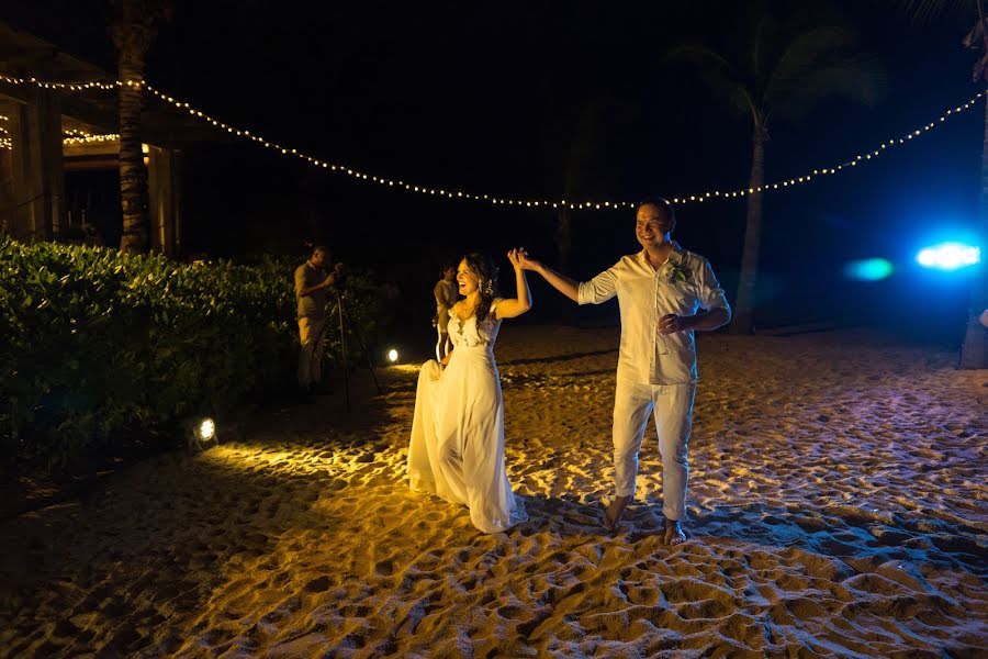 Fotógrafo de casamento Aleksey Aryutov (mauritius). Foto de 24 de dezembro 2017