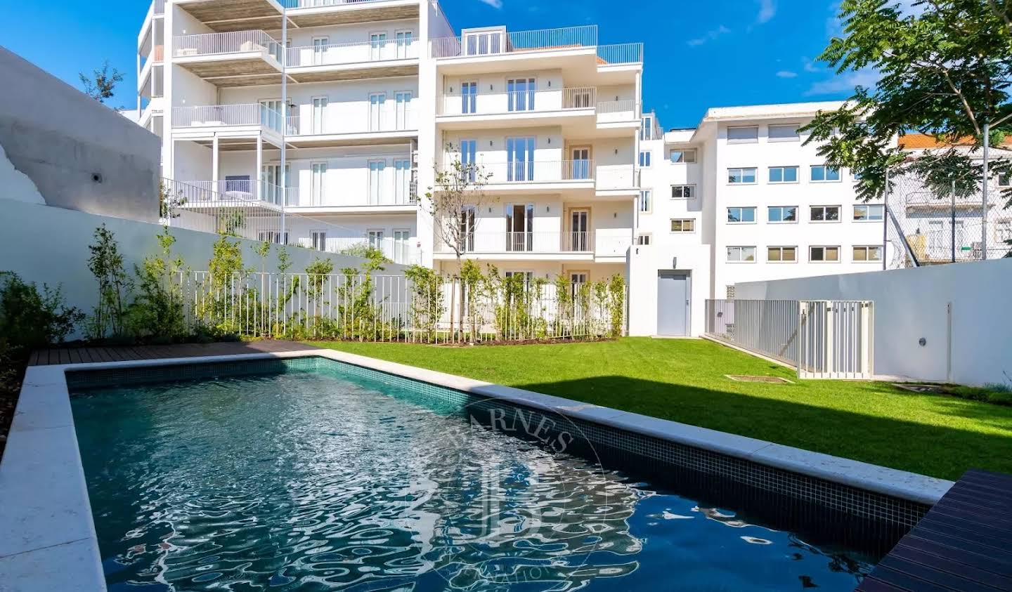 Apartment with terrace and pool Lisbon