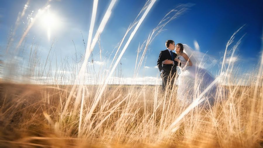 Fotógrafo de bodas Andrey Kasatkin (avkasat). Foto del 15 de enero 2014