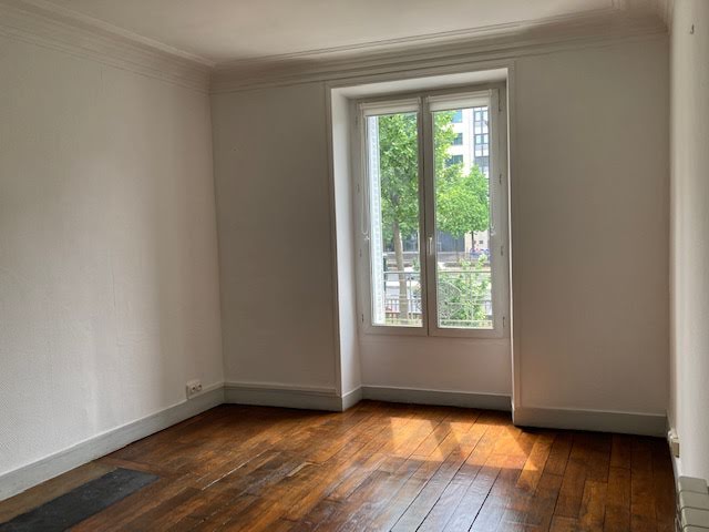 Location  locaux professionnels 4 pièces 77 m² à Neuilly-sur-Seine (92200), 2 700 €