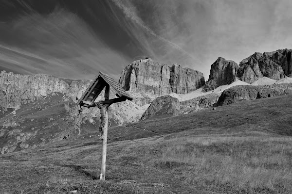 Una preghiera prima di salir sulle Sue cime. di nestowolf