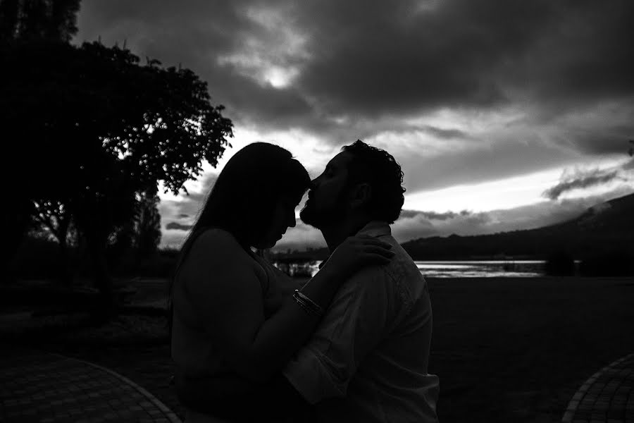 Fotografo di matrimoni Josué Araujo (josuaraujo). Foto del 30 giugno 2017